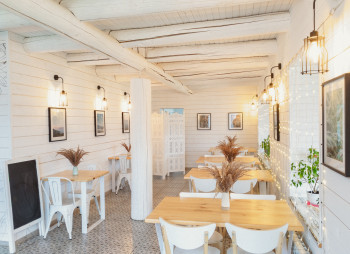 Продаж готельного комплексу Кантрі-клуб «Тиша» в Карпатах